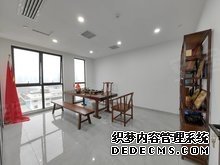 动物园地铁口 甲级写字楼 全景落地窗 现成直播